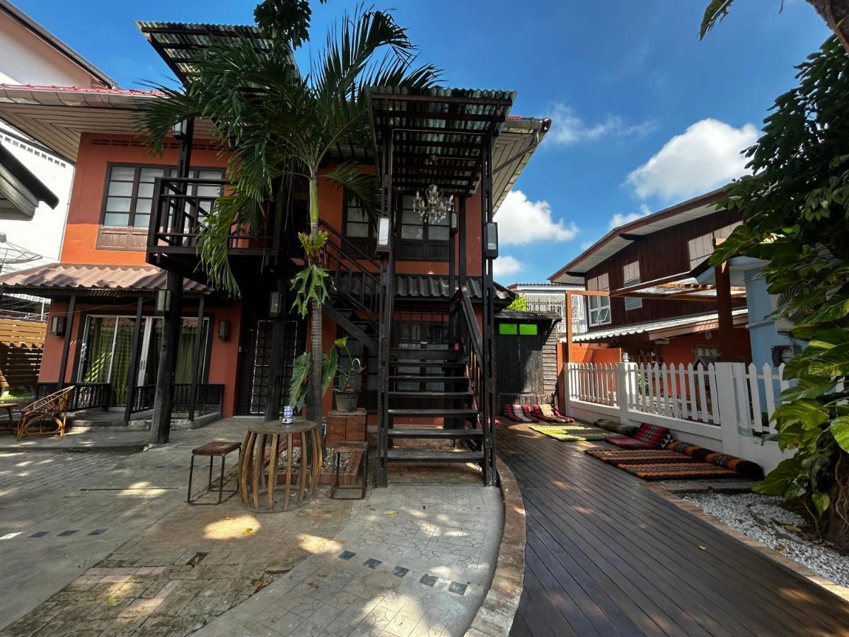 Villa'S Homestay Chiang Mai Exterior foto
